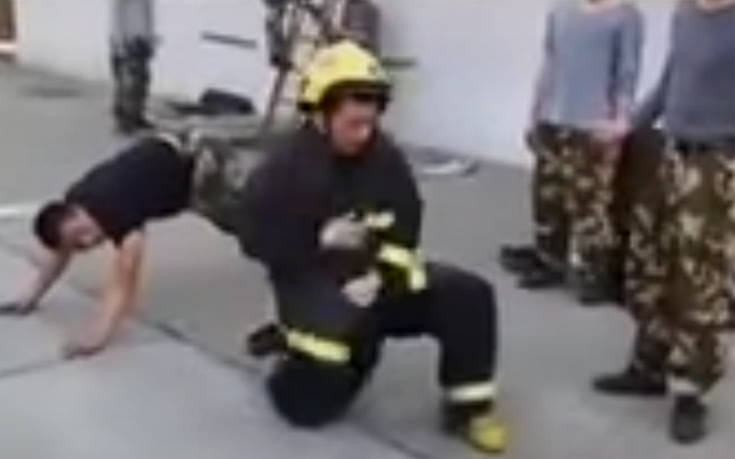 Σε πόσα δευτερόλεπτα μπορεί να ντυθεί ένας πυροσβέστης