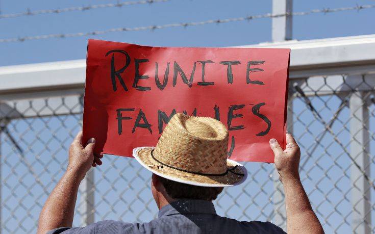 Επ&#8217; αόριστον κράτηση των οικογενειών παράτυπων μεταναστών με παιδιά στις ΗΠΑ