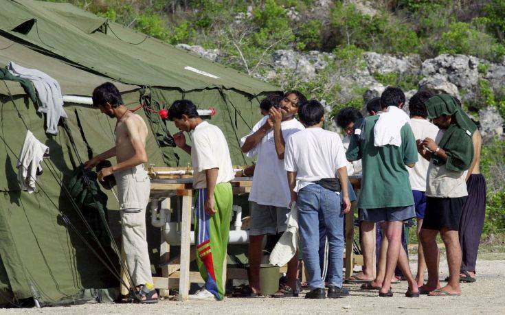 Η δρακόντεια μεταναστευτική πολιτική της Αυστραλίας που «ζήλεψε» και ο Τραμπ