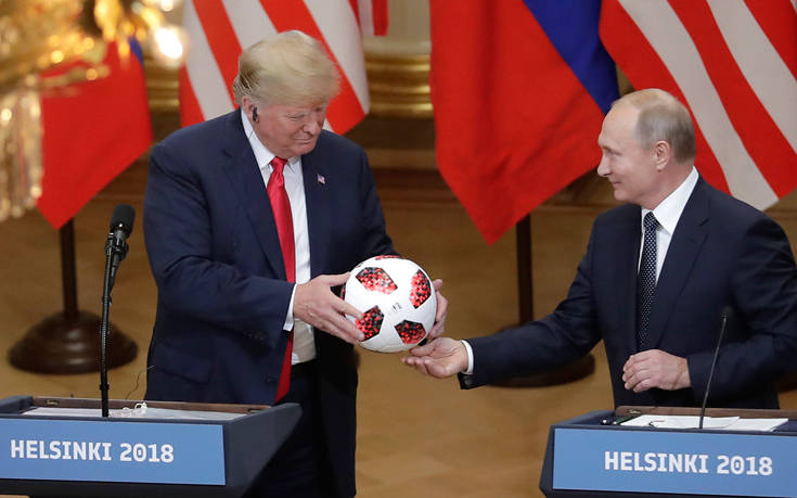 Ο Πούτιν χάρισε στον Τραμπ μια μπάλα και εκείνος την πέταξε στη Μελάνια