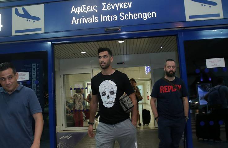 Στην Ελλάδα έφτασε ο Μεριά για τον Ολυμπιακό