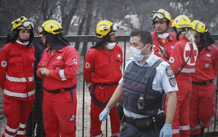 Ο χρηστικός οδηγός για τη βοήθεια στους πληγέντες από τις πυρκαγιές της Αττικής