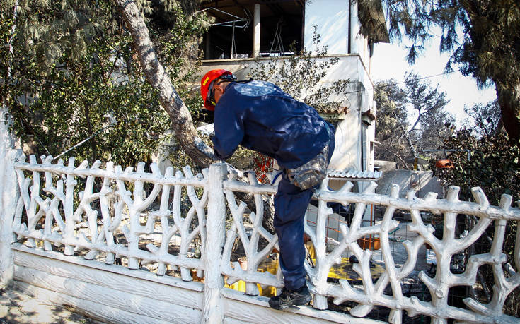 Καταγραφή ζημιών από την πυρκαγιά στην Κινέτα