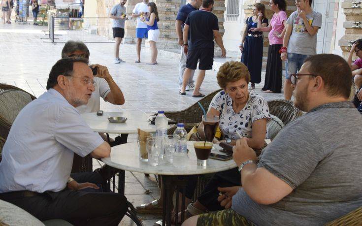 Λαφαζάνης: Η κυβέρνηση είναι διασωληνωμένη και κλινικά νεκρή