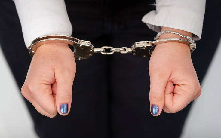 Βρήκαν 15 αλλοδαπούς στο όχημα 45χρονης στην Εγνατία Οδό
