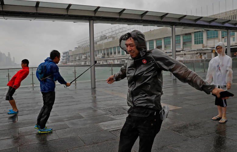 Πάνω από 30.000 σπίτια κατέρρευσαν από τις πλημμύρες στην Κίνα