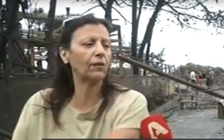 Κολυμπούσε πέντε ώρες για να γλιτώσει από τις φλόγες