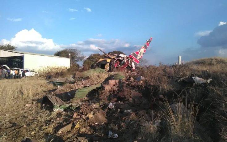 Τουλάχιστον ένας νεκρός από τη συντριβή αεροσκάφους στην Πρετόρια