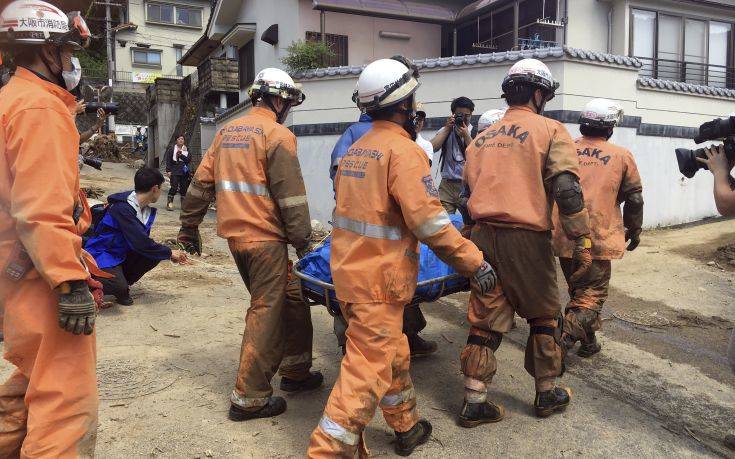 Οι νεκροί έφτασαν τους 100 από τις φονικές καταιγίδες στην Ιαπωνία