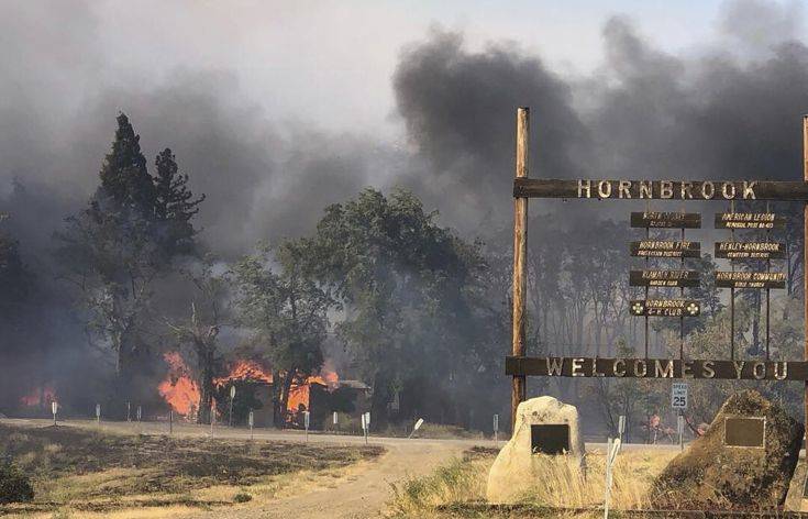 H πυρκαγιά επεκτείνεται με ταχύτητα στην Καλιφόρνια