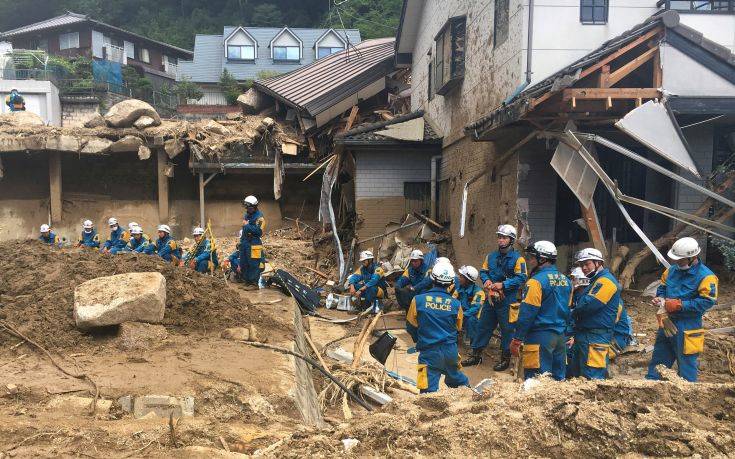 Εκατόμβη νεκρών από πλημμύρες και κατολισθήσεις στην Ιαπωνία