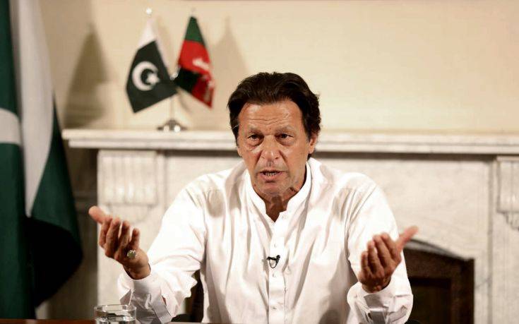 Νικητής των εκλογών στο Πακιστάν δηλώνει ο Ίμραν Χαν