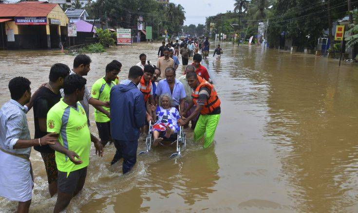 Εκτοξεύθηκε ο αριθμός των νεκρών από τις πλημμύρες στην Ινδία