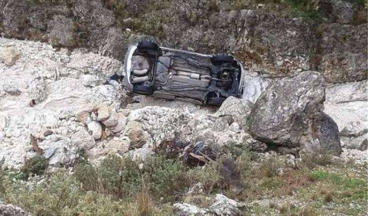 Αυτοκίνητο έπεσε σε χαράδρα, νεκρός ο οδηγός
