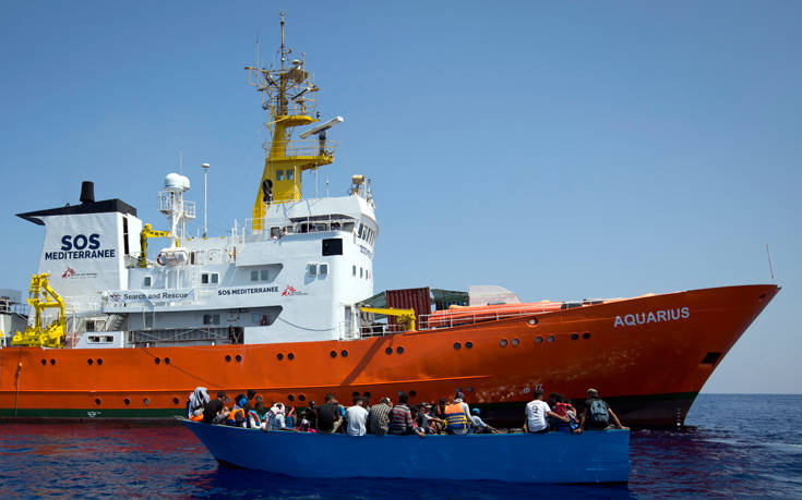 Χάνει και τη σημαία του Παναμά το πλοίο Aquarius