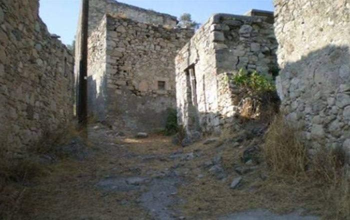 Πωλείται ένα ολόκληρο χωριό στην Κρήτη