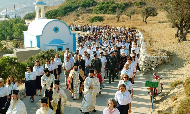 Η Παναγιά του Χάρου και τα κρινάκια που ανθίζουν και ζωντανεύουν