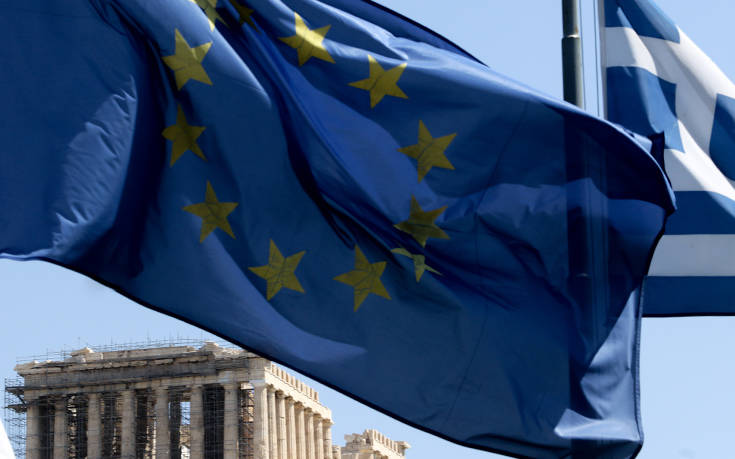 Bloomberg: Η Ελλάδα δεν κατέρρευσε, παρά τις αντίθετες προβλέψεις