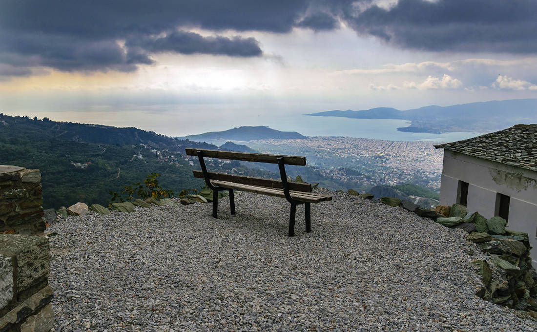 Μακρυνίτσα, το μπαλκόνι του Πηλίου