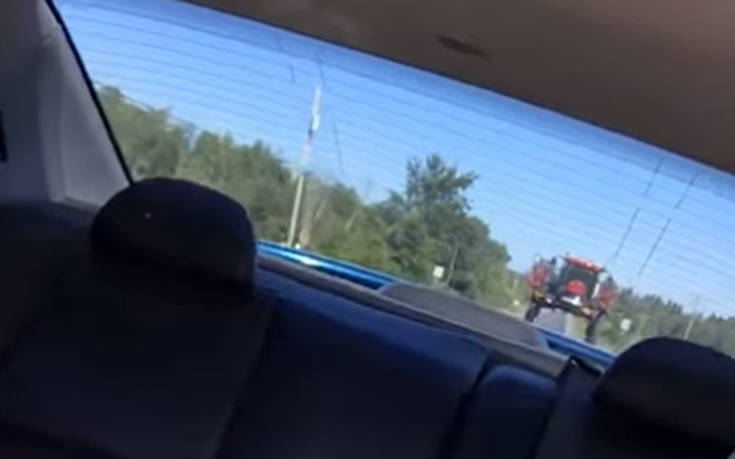 Κάνοντας προσπέραση&#8230; από κάτω