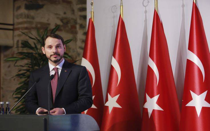 Τουρκία: Ο υπουργός Οικονομικών αναμένει και νέες μειώσεις των επιτοκίων