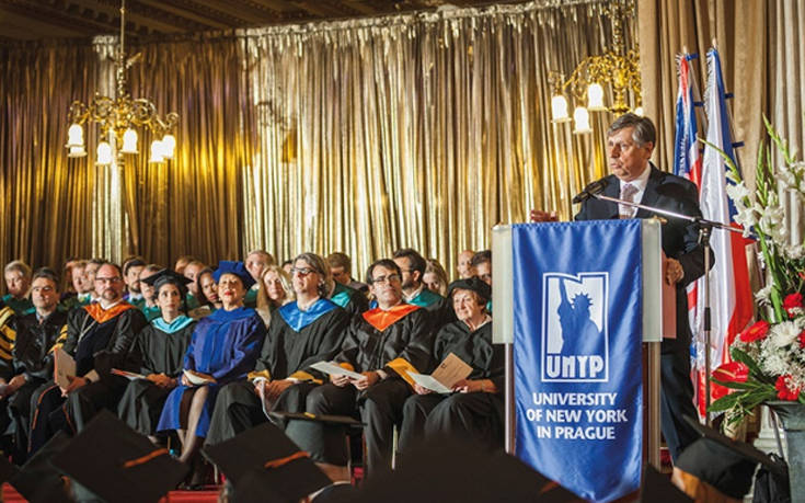 New York College Educational Group, μεγαλοπρεπείς αποφοιτήσεις με διεθνές αποτύπωμα