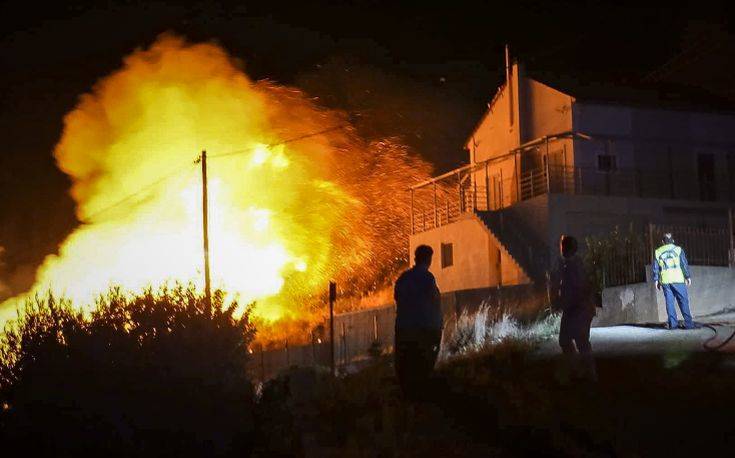 Υπό μερικό έλεγχο τα πύρινα μέτωπα στην Κεφαλονιά