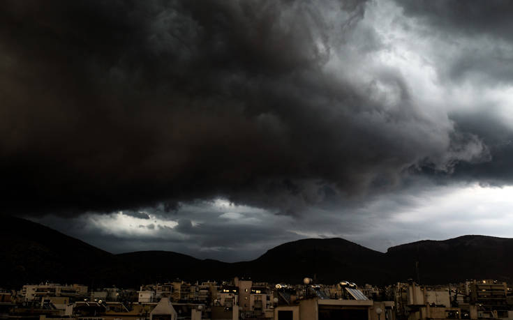 Αγρίεψε ο καιρός με ισχυρούς βοριάδες, χιόνια και ραγδαία πτώση της θερμοκρασίας