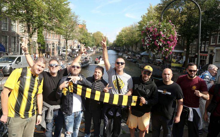 Οι οπαδοί της ΑΕΚ&#8230; έντυσαν στα κιτρινόμαυρα το Άμστερνταμ