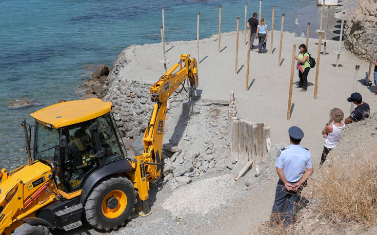 Από την Ανάβυσσο ξεκίνησε ο δεύτερος κύκλος κατεδαφίσεων αυθαιρέτων στην Αττική