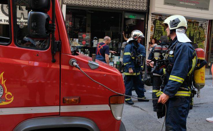 Θεσσαλονίκη: Απεγκλωβίστηκε ηλικιωμένος μετά από φωτιά σε διαμέρισμα