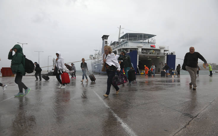 Προβλήματα σε πολλά δρομολόγια των πλοίων