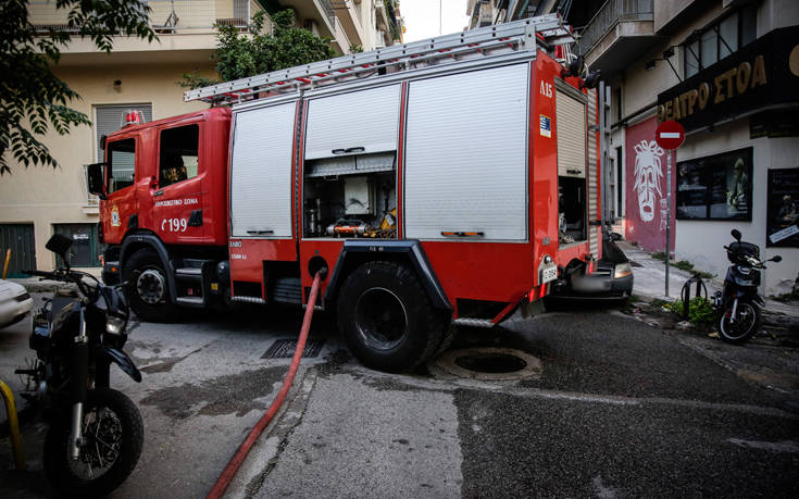 Υπό έλεγχο η πυρκαγιά σε διαμέρισμα στου Ζωγράφου