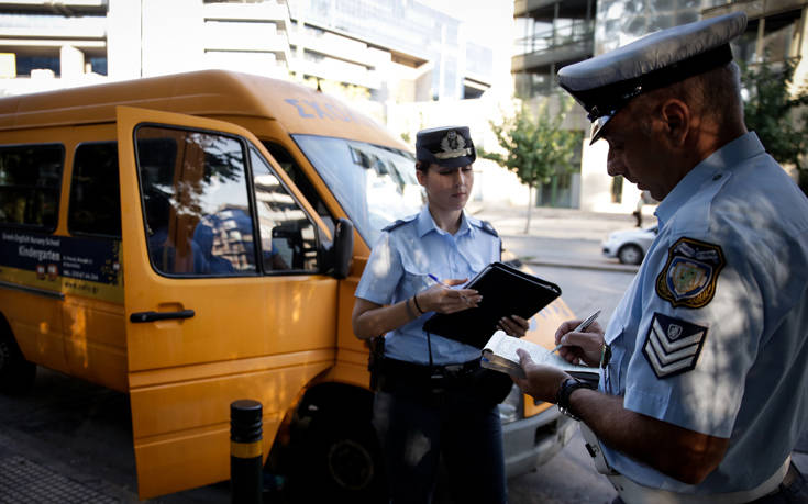 «Βροχή» παραβάσεων από σχολικά λεωφορεία