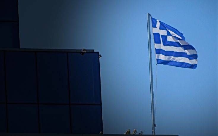 Εξελίξεις στην υπόθεση με την ελληνική σημαία που κατέβηκε από χωριό της Κρήτης