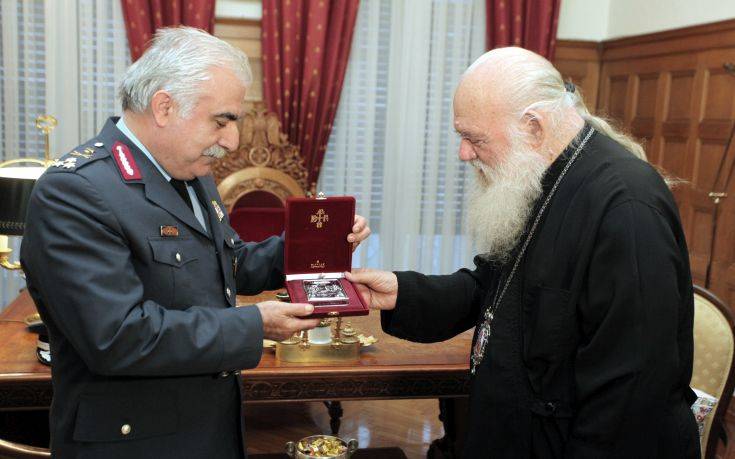 Τον Αρχιεπίσκοπο Ιερώνυμο επισκέφθηκε ο νέος αρχηγός της ΕΛ.ΑΣ.