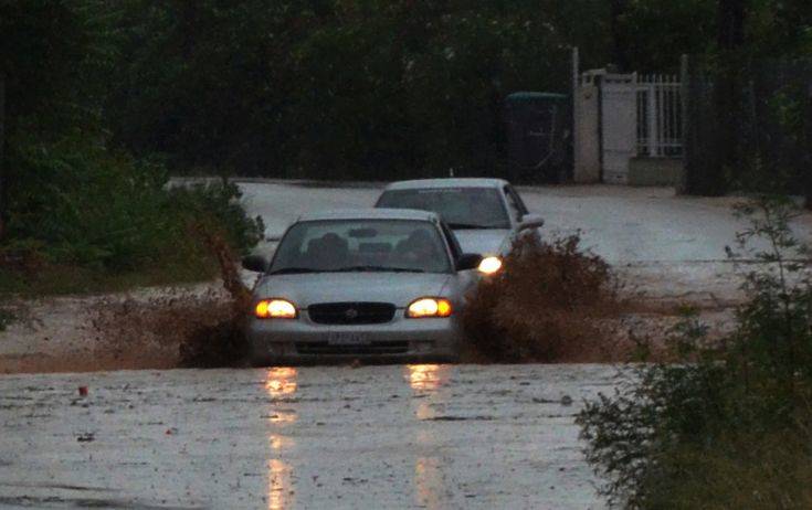 Πλημμυρικά φαινόμενα μέσα στην πόλη του Άργους και στο Ξυλόκαστρο
