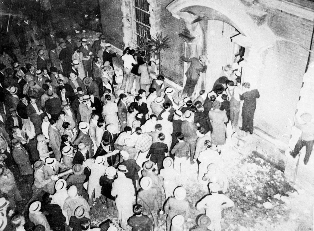 Πώς αποκαλείς ένα λευκό κορίτσι που βγαίνει με έναν μαύρο