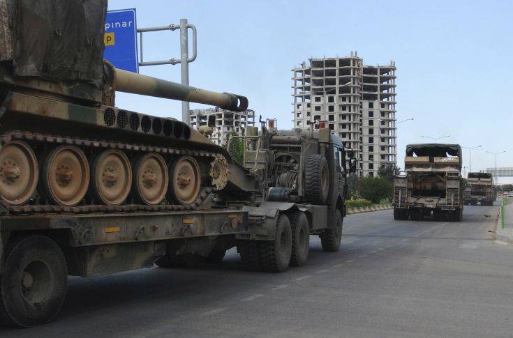 Η Τουρκία στέλνει νέες στρατιωτικές ενισχύσεις στη Συρία