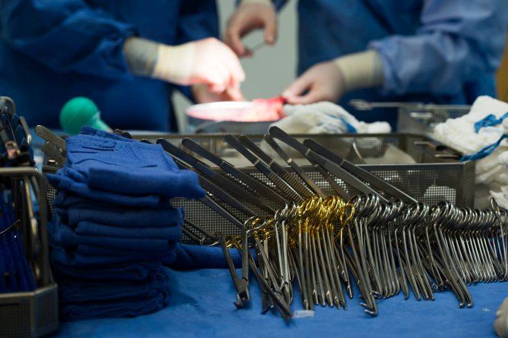 Χειρουργοί στη Νέα Υόρκη μεταμόσχευσαν για πρώτη φορά με επιτυχία ολόκληρο οφθαλμικό βολβό σε ασθενή