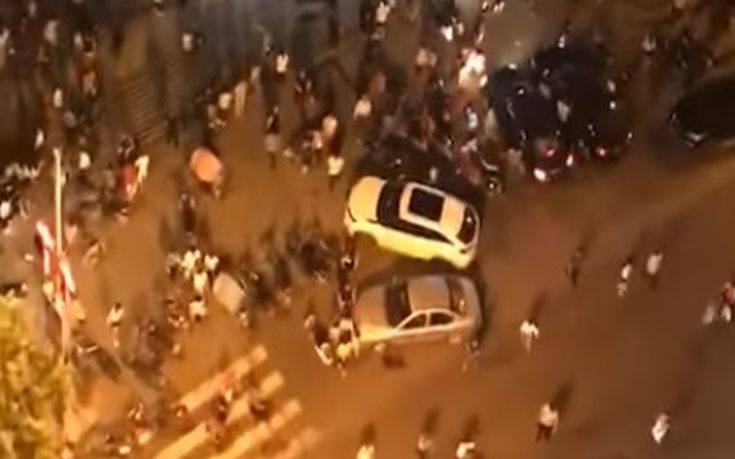 Στους 9 οι νεκροί στην Κίνα από αυτοκίνητο που έπεσε πάνω στο πλήθος σε κατάμεστη πλατεία