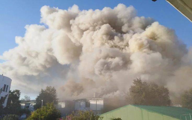 Φωτογραφίες και βίντεο από τη μεγάλη φωτιά στο Πανεπιστήμιο Κρήτης