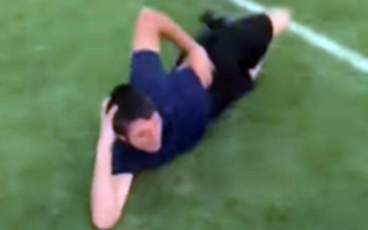 Νεαρός εντυπωσιάζει περισσότερο με τον πανηγυρισμό του παρά με τα γκολ του