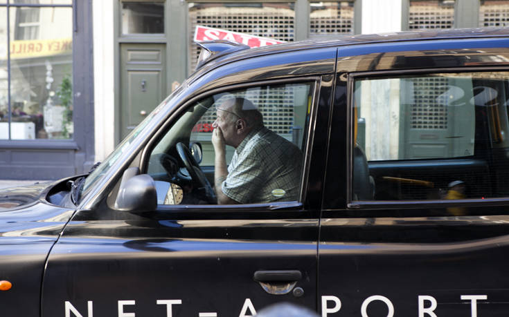 Σορτσάκι και οδηγός ταξί μάλλον θα γίνουν δύο έννοιες ασυμβίβαστες