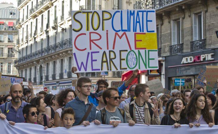Στους δρόμους οι Γάλλοι για την κλιματική αλλαγή
