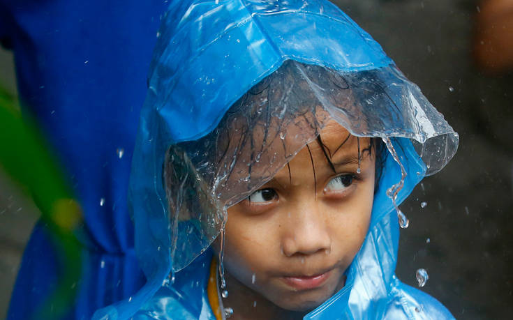 Τις Φιλιππίνες πλήττει ο τυφώνας Γιούτου