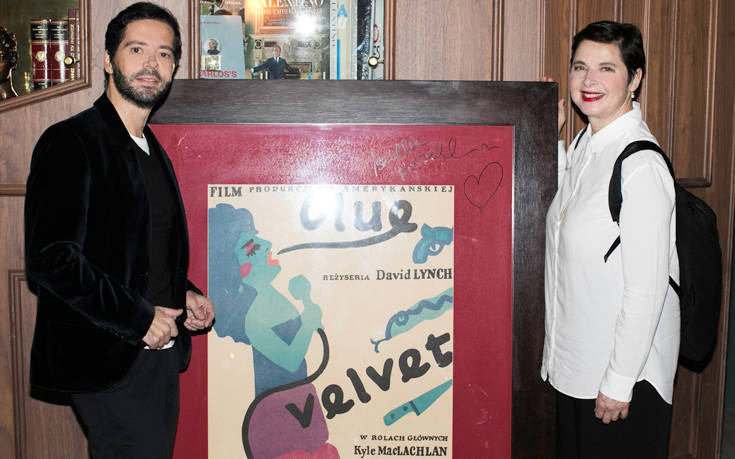 Η Isabella Rossellini υπέγραψε το αυθεντικό έργο της ταινίας Blue Velvet στο Zonars