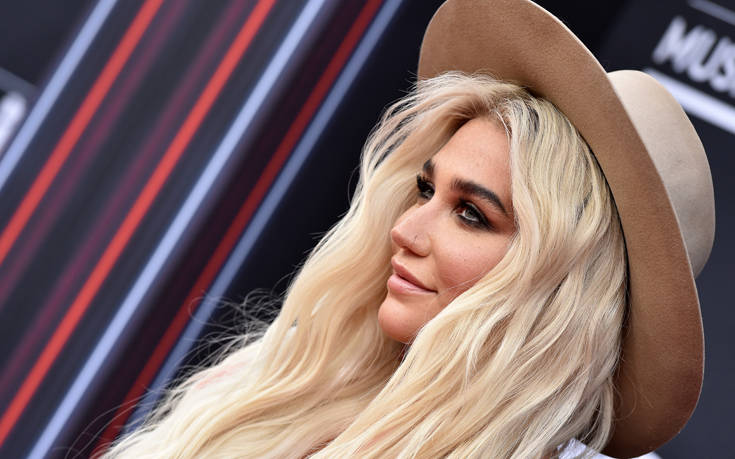 Η Kesha στέλνει ένα ηχηρό πολιτικό μήνυμα με το νέο της τραγούδι
