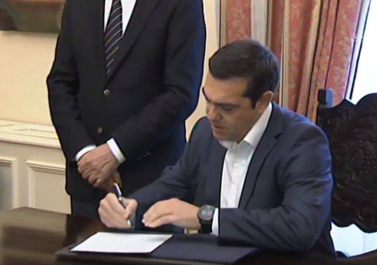 Ο Αλέξης Τσίπρας ορκίστηκε υπουργός Εξωτερικών