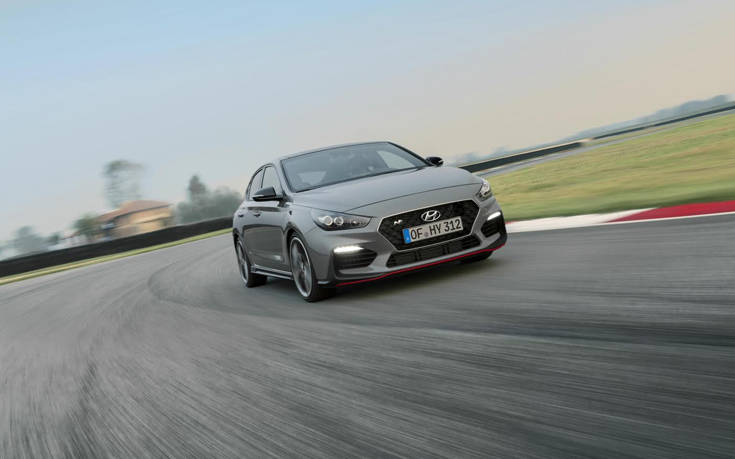 Ρώμη &#8211; Παρίσι σε 8 λεπτά και 18 δεύτερα με το Hyundai i30 Fastback N